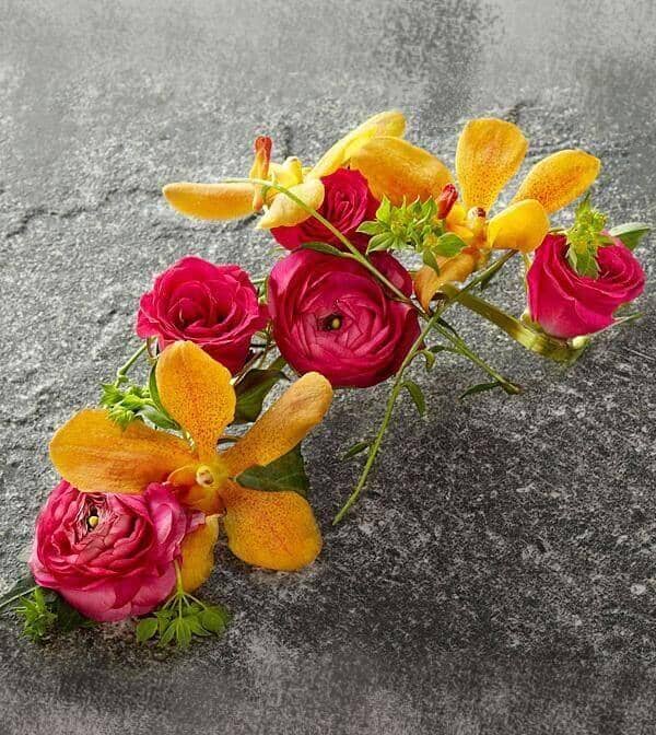 Fresh Love™ Corsage